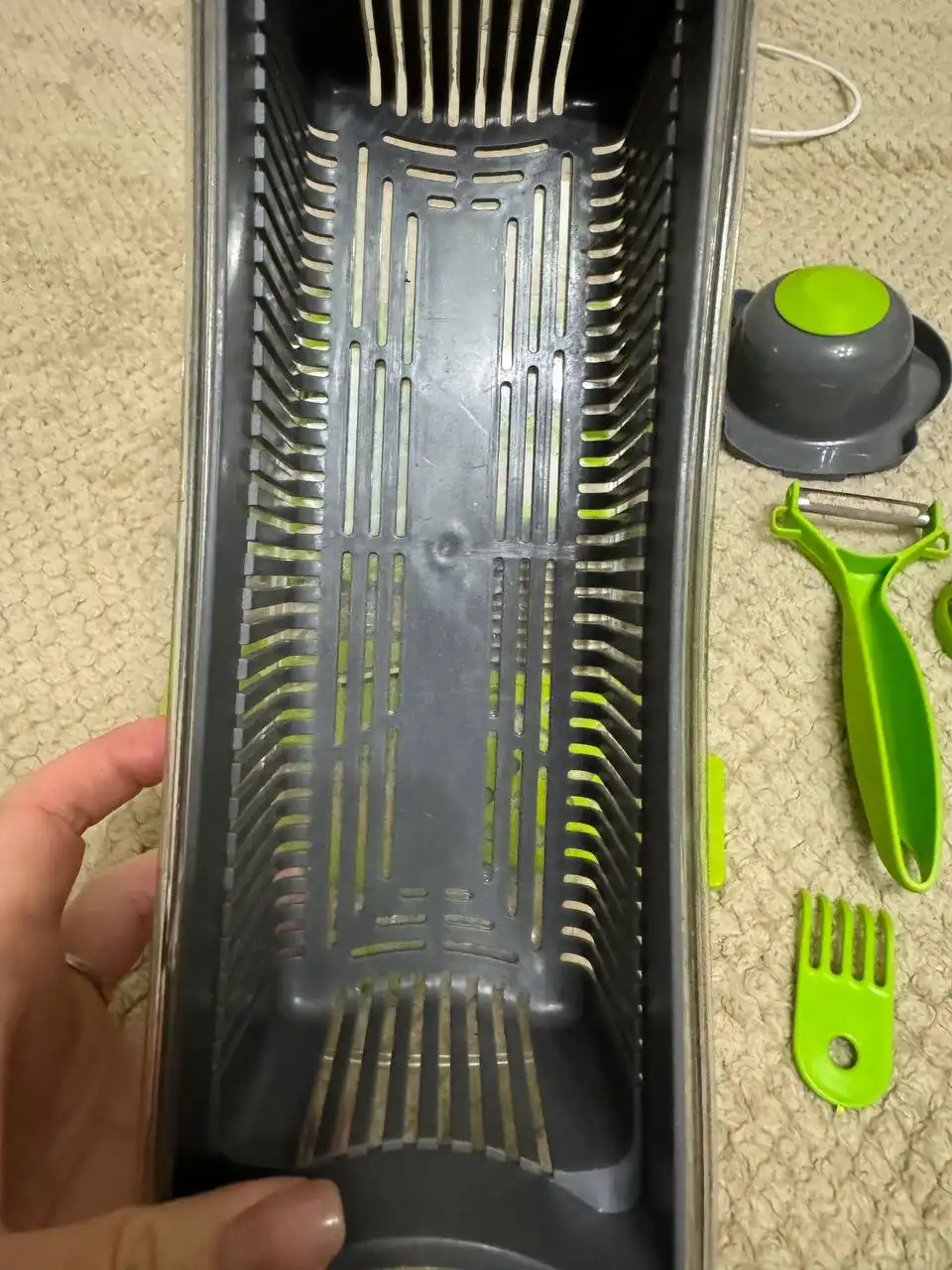 Овощерезка с полным комплектом насадок