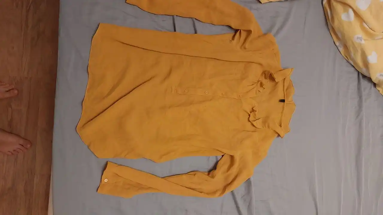 Одежда разная: джинсы, кофта, водолазки, блузка