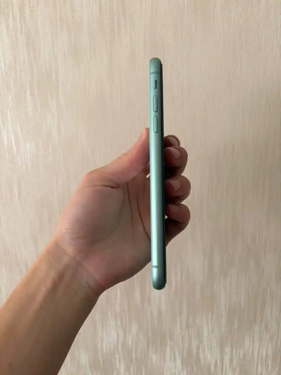 Продам iPhone 11 256 ГБ в хорошем состоянии