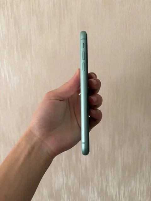 Продам iPhone 11 256 ГБ в хорошем состоянии - Электроника в Люберцы