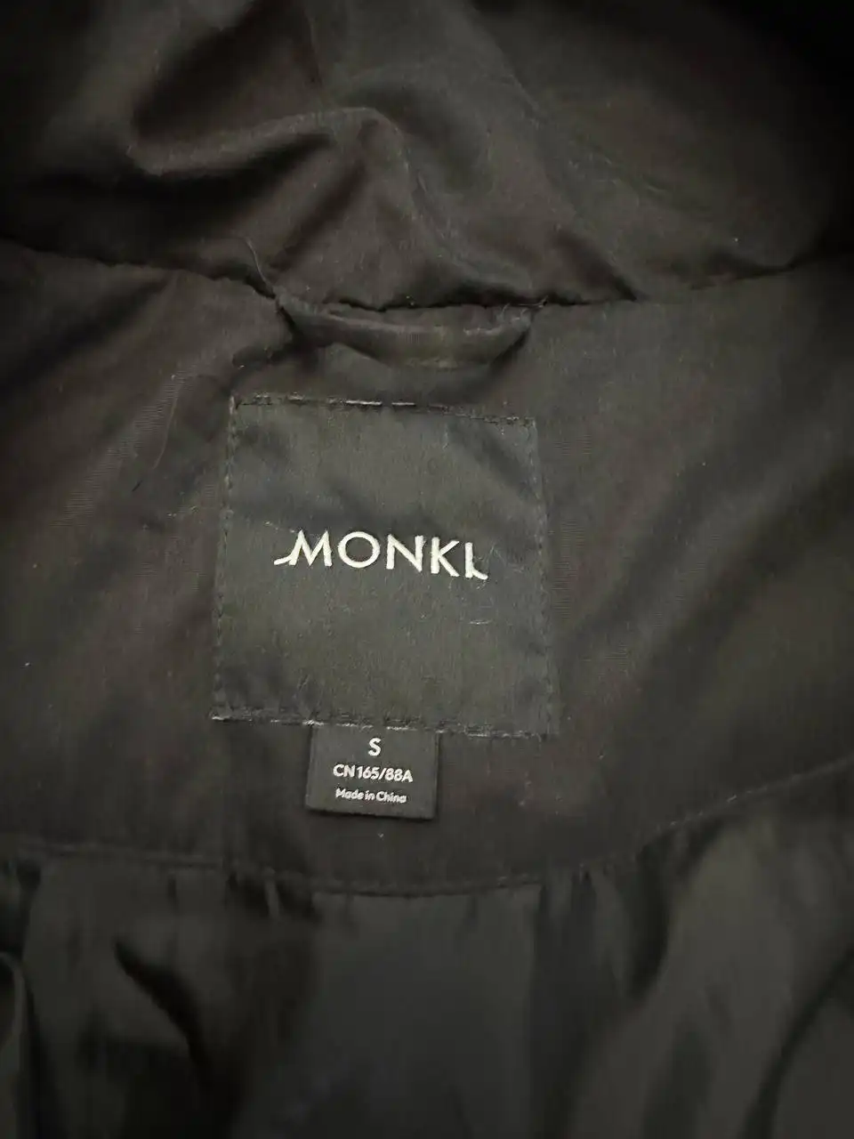 Женское зимнее пальто-пуховик размер 42