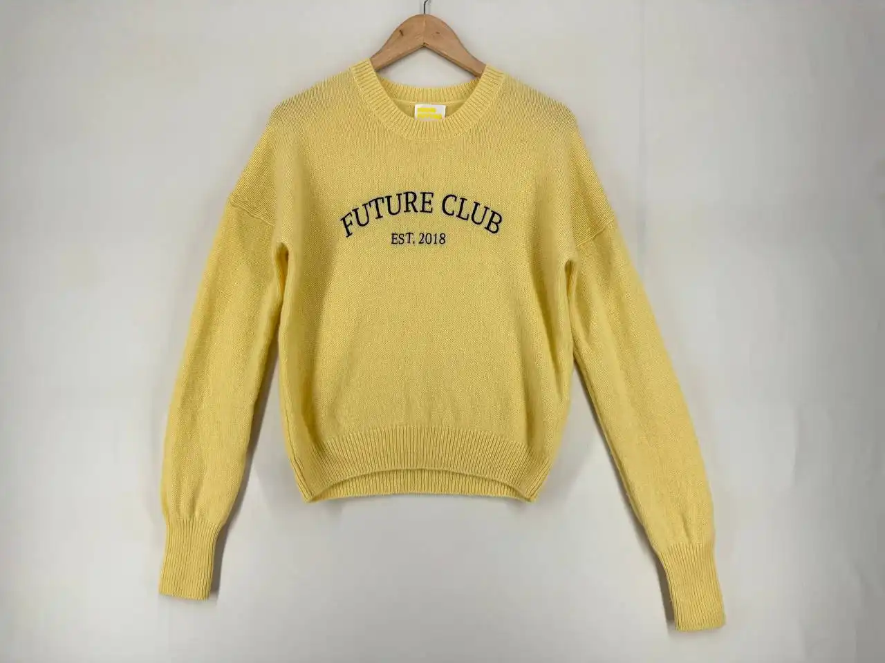 Продажа брендовой одежды: кашемировые джемпера, свитера, кофточка и шапка