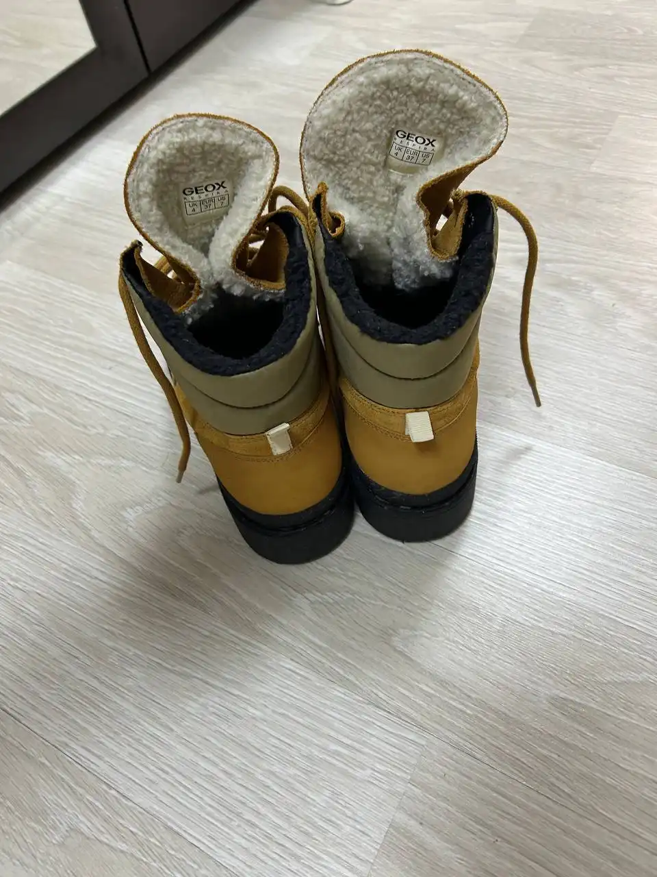 Натуральная замша Geox размер 37