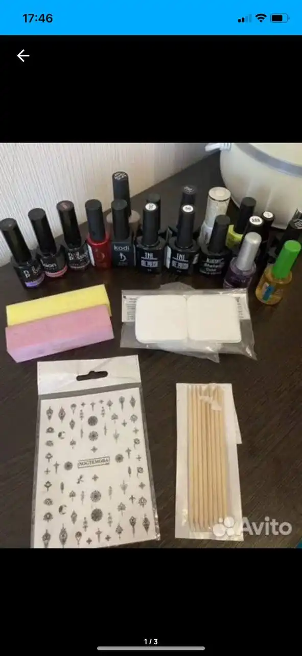 Набор для маникюра с лаками разных брендов