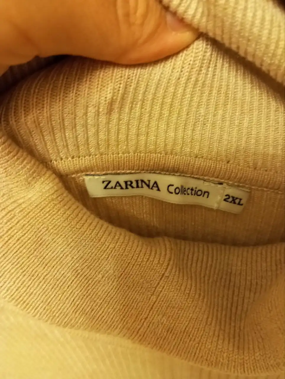 Женская водолазка Zarina бежевого цвета размер 52 (2XL)