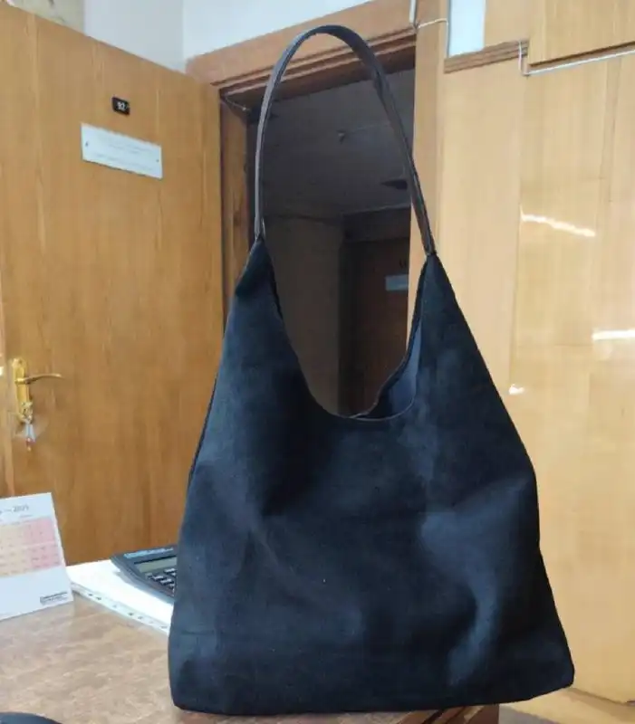 Новая сумочка с косметичкой - Сумки и аксессуары (Одежда) в Люберцы