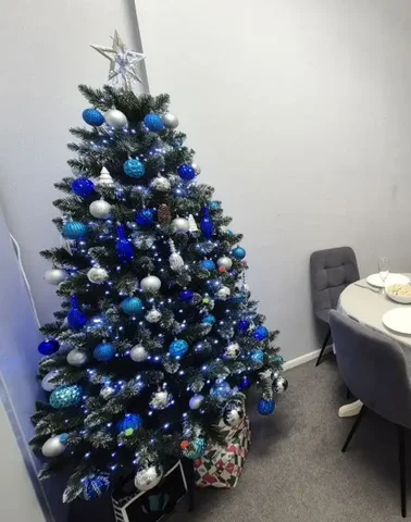 Елка 180см без гирлянды и игрушек - частное объявление в Некрасовка