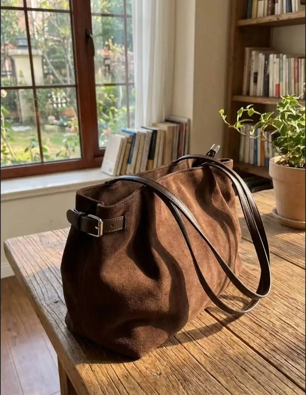 Сумка в трендовом шоколадном цвете - Аксессуары (Барахолка) в Люберцы