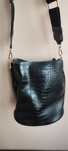 Сумка в отличном состоянии - Костюмы в Люберцы