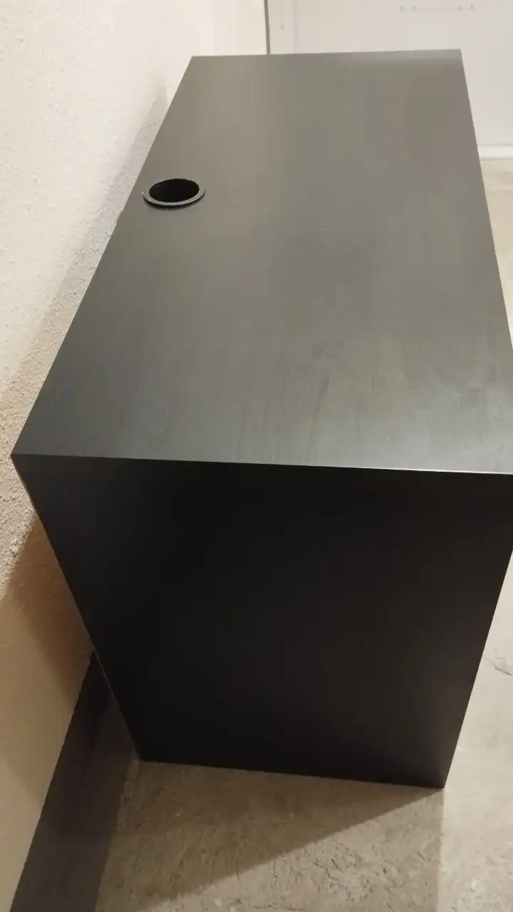 Письменный стол ИКЕЯ в хорошем состоянии - Мебель (Барахолка) в Некрасовка