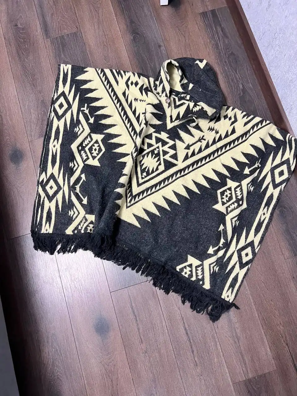 Теплая безразмерная накидка пончо - Барахолка в Люберцы