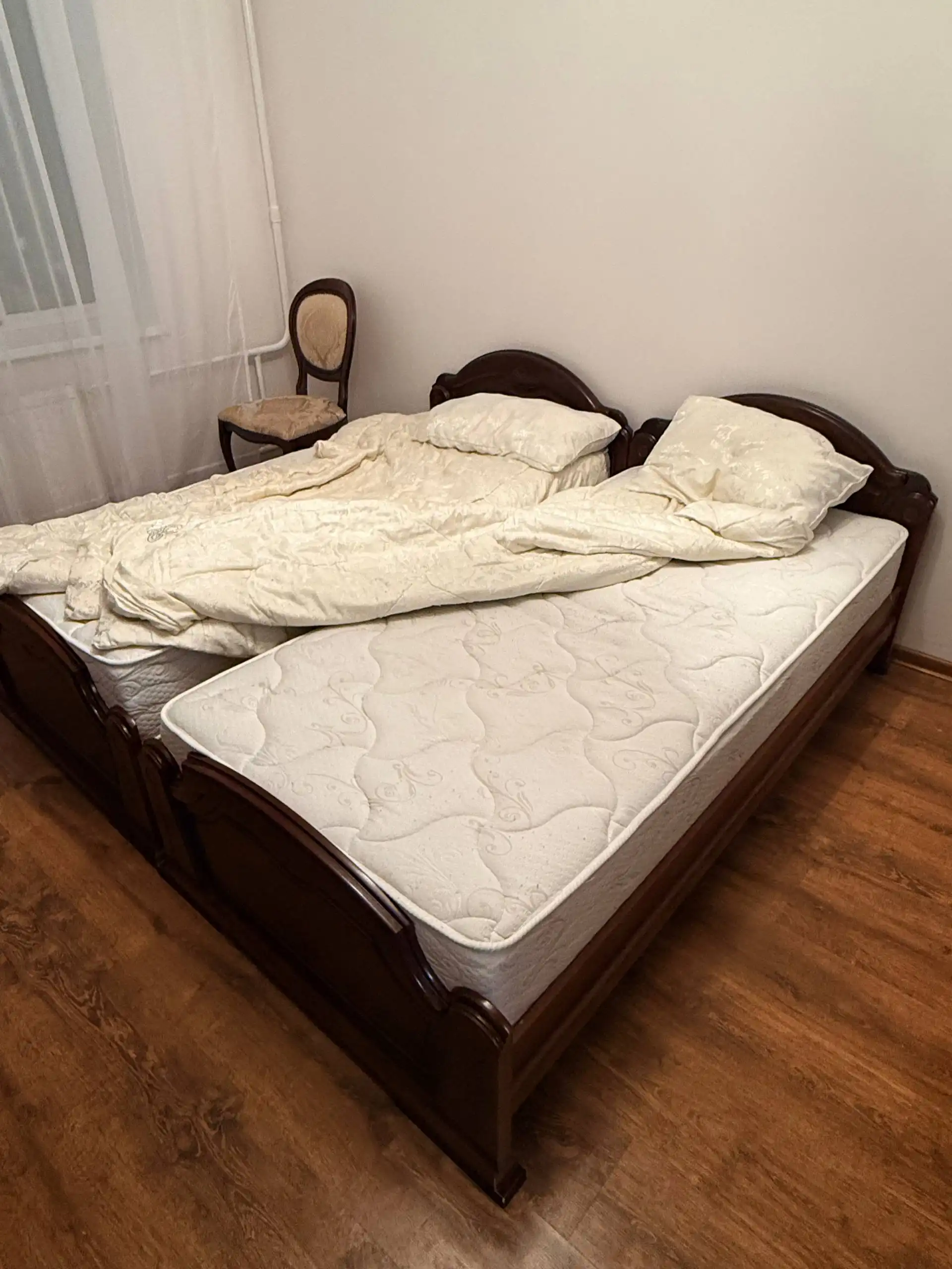 Диван, две кровати и матрасы - Барахолка в Люберцы