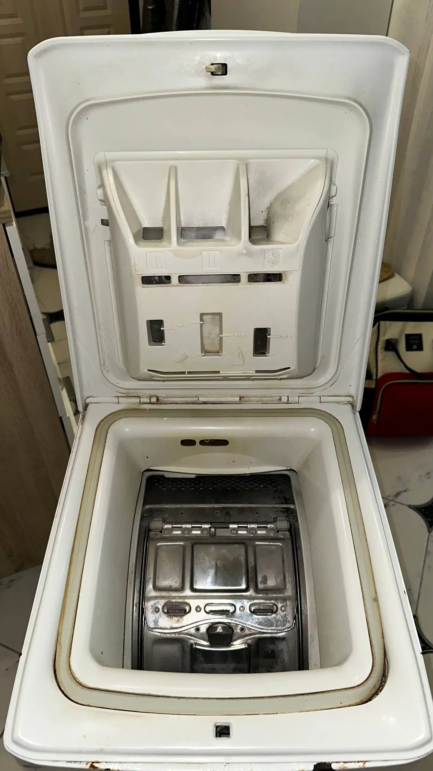 Стиральная машина Brandt WT10885E-X/02 - Бытовая техника (Барахолка) в Некрасовка