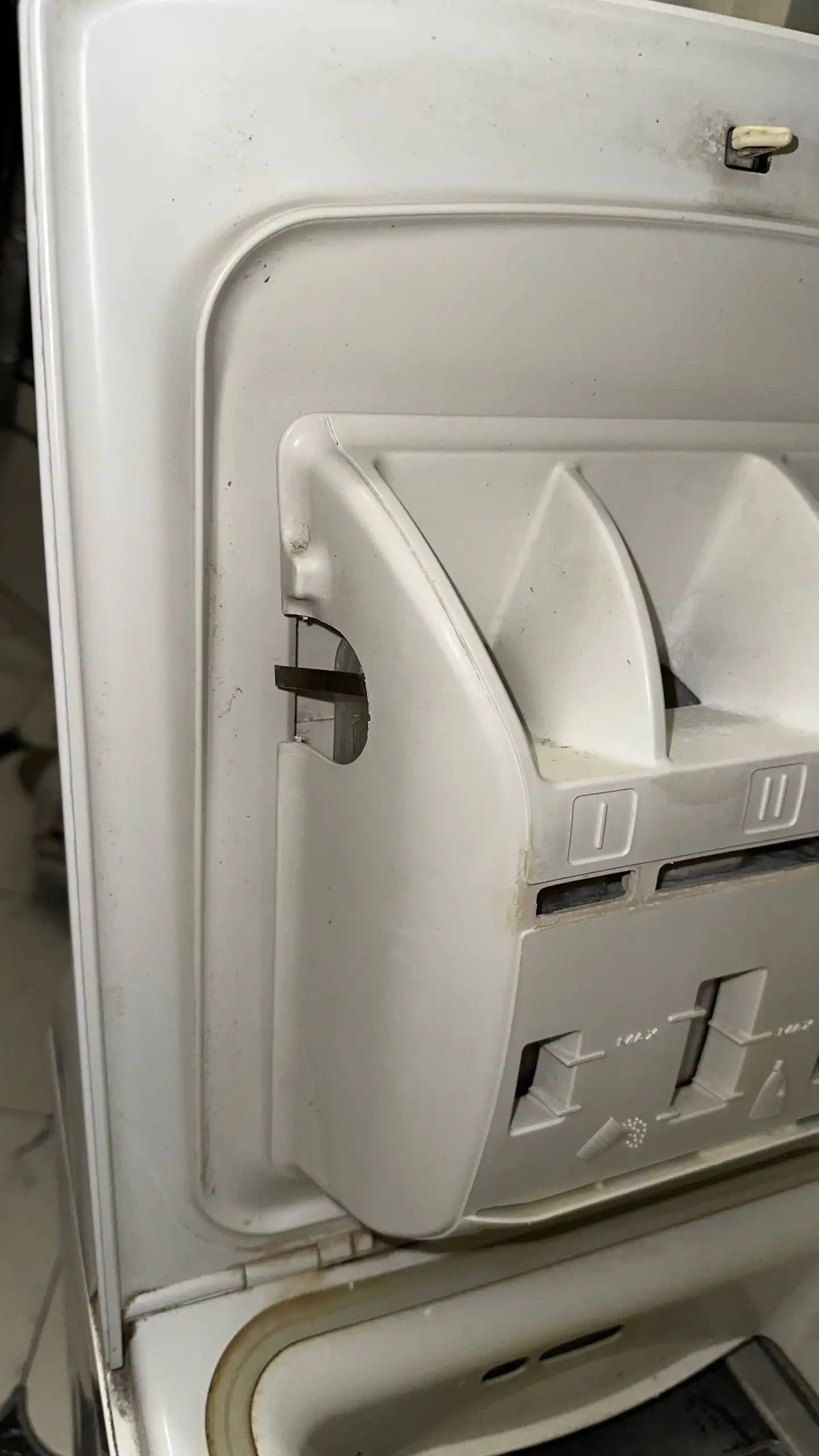 Стиральная машина Brandt WT10885E-X/02 - Бытовая техника (Барахолка) в Некрасовка