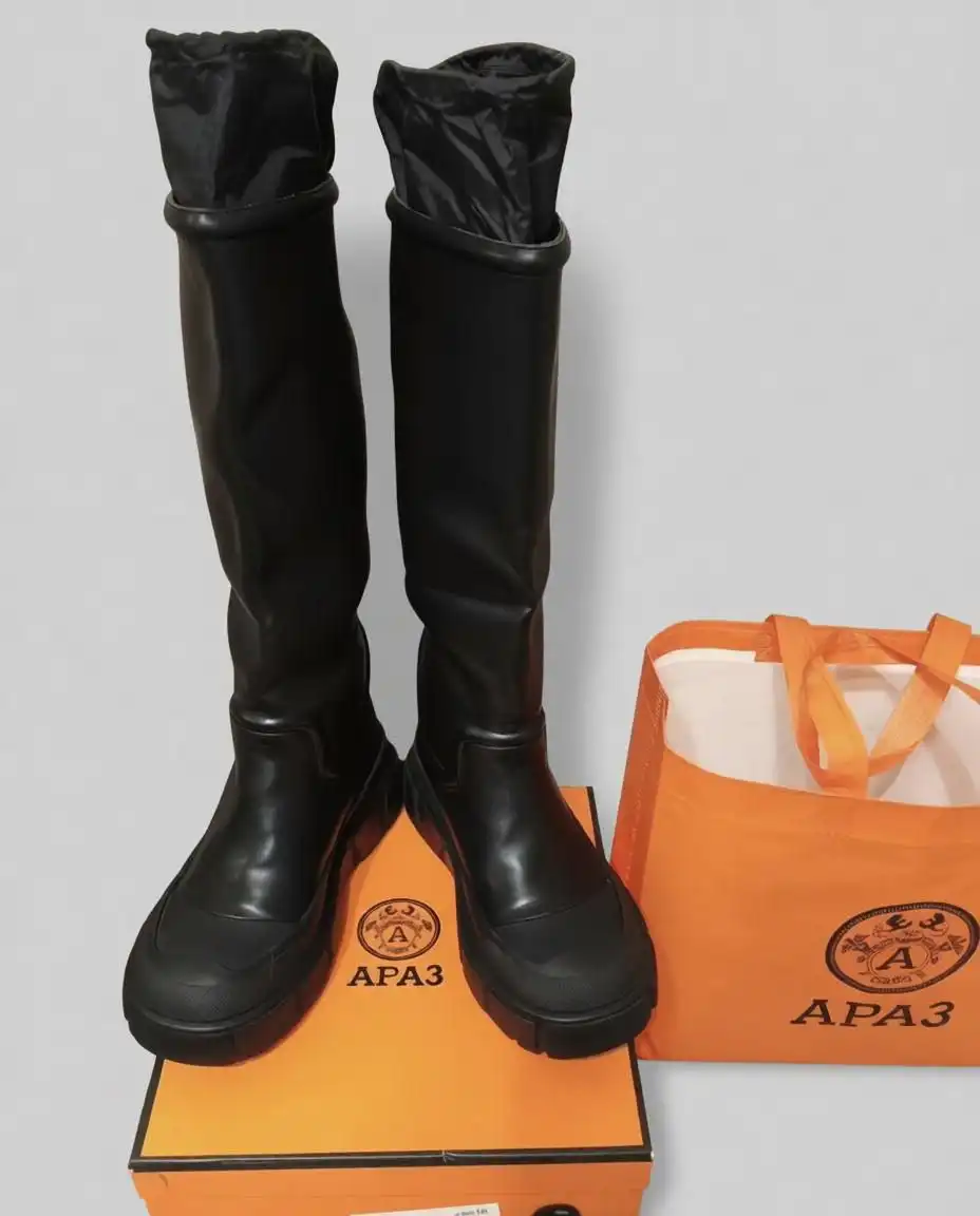 Б/у сапоги-трубы 35-36 размер - Обувь (Одежда) в Люберцы