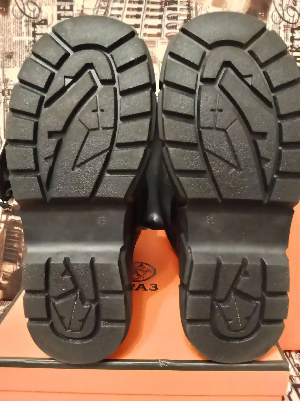 Б/у сапоги-трубы 35-36 размер - Обувь (Одежда) в Люберцы