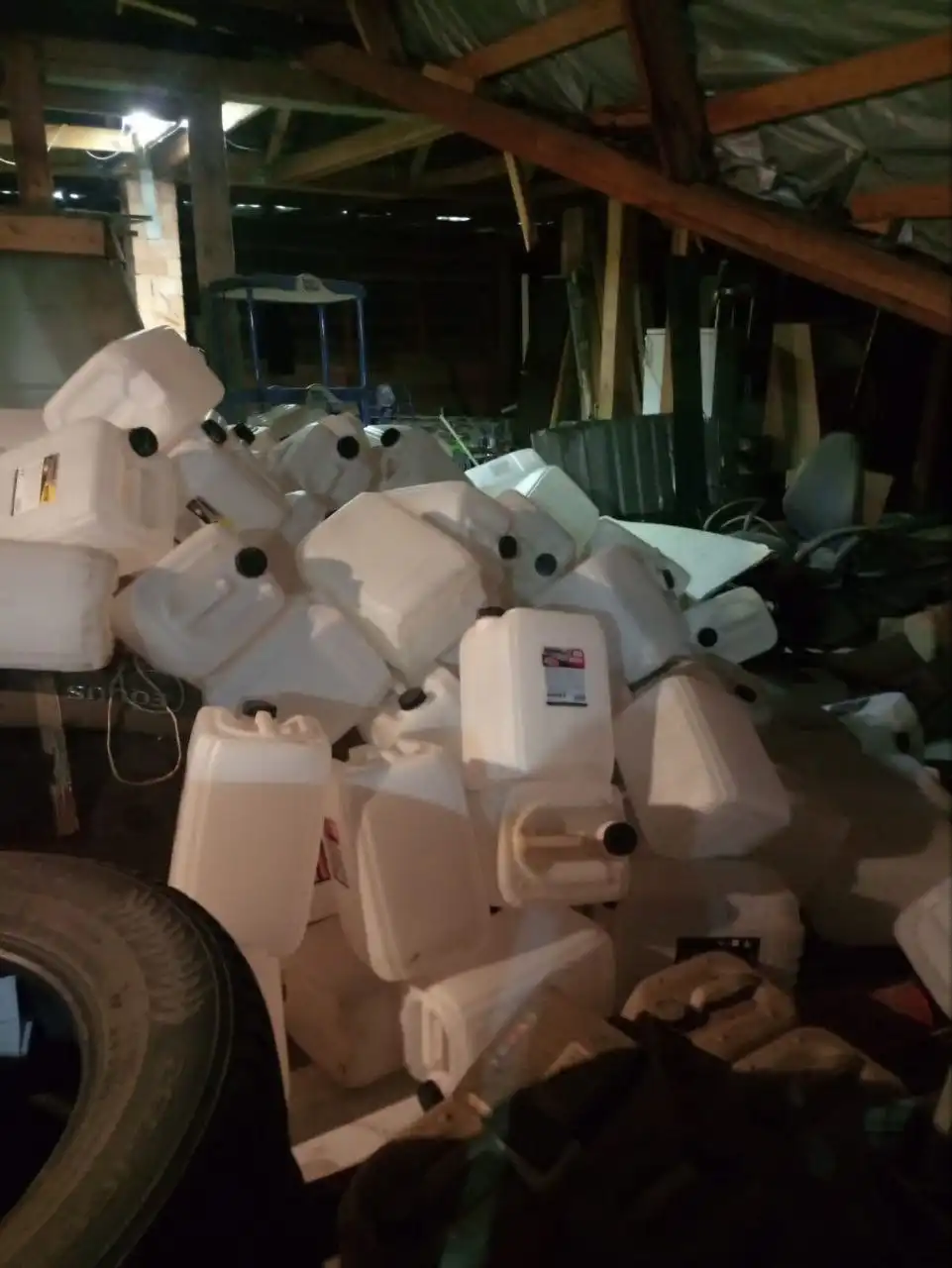 Продажа зимней резины, дисков, запчастей и инвентаря - Автозапчасти и аксессуары (Барахолка) в Балашиха