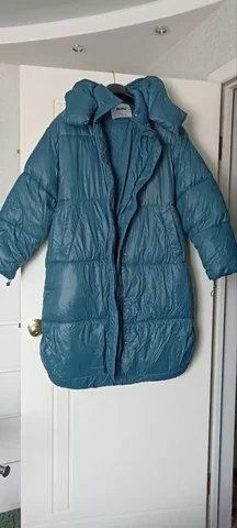 Пуховик с капюшоном новый на 44-46 - Верхняя одежда в Люберцы