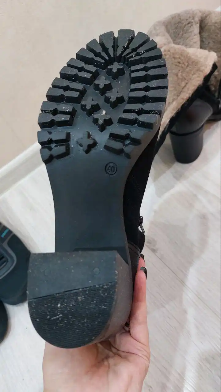 Зимние сапоги на меху и обувь - Обувь (Одежда) в Люберцы