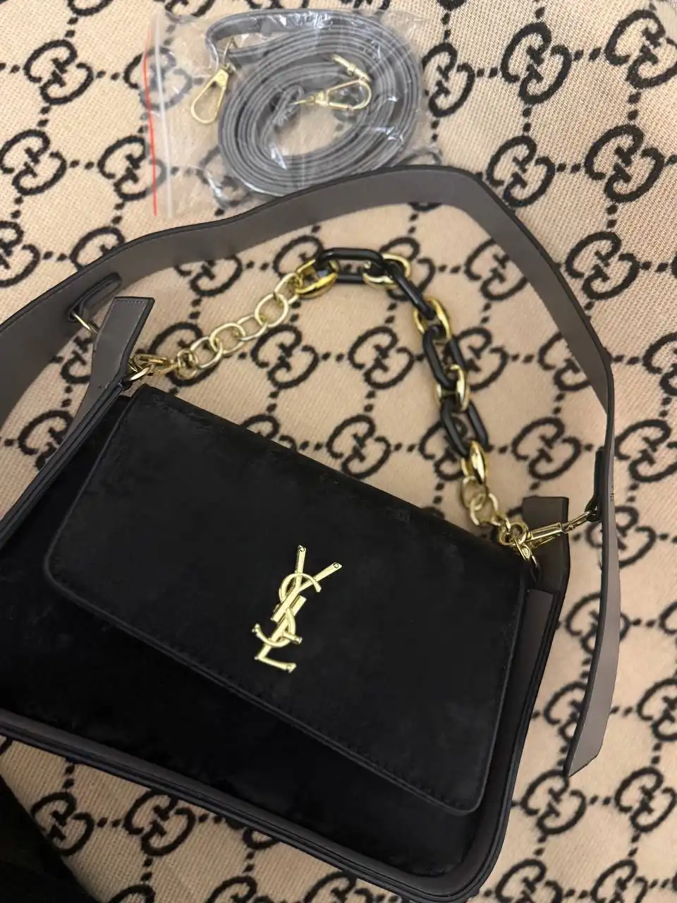 Продажа новых сумочек - Аксессуары (Барахолка) в Люберцы