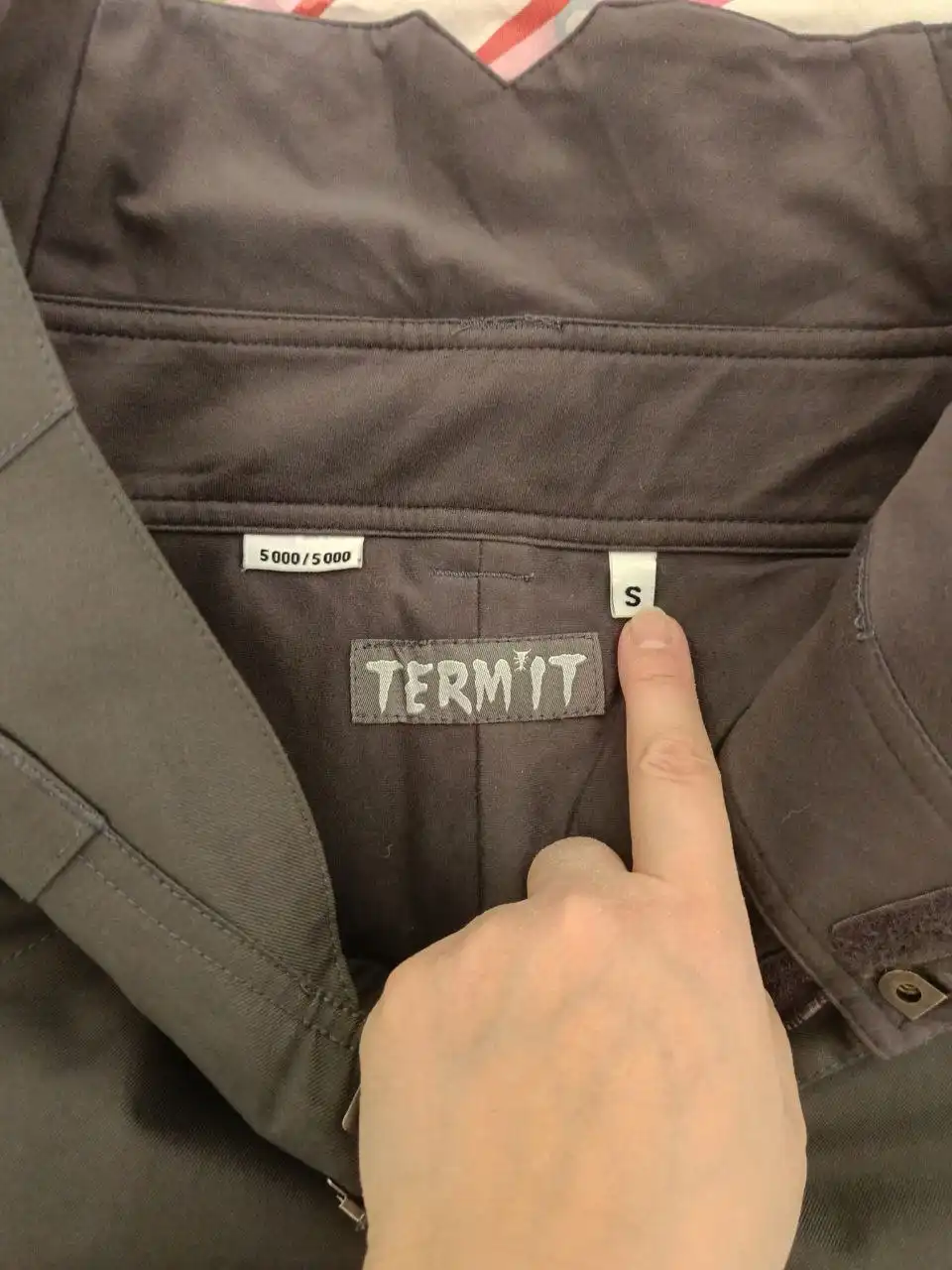 Горнолыжный костюм 40-42 размера - Спортивная одежда (Одежда) в Люберцы