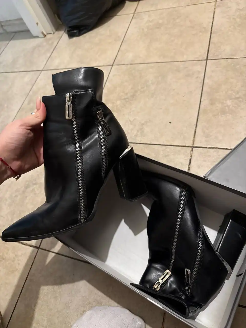 Куртки и сапоги - Верхняя одежда и обувь (Одежда) в Некрасовка