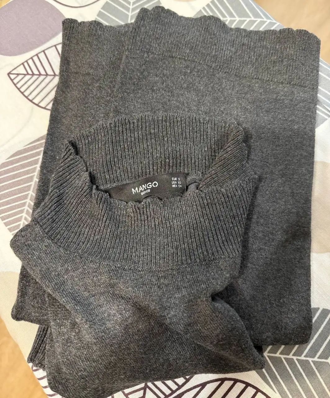 Платье в отличном состоянии за сникерс - Женская одежда (Одежда) в Люберцы