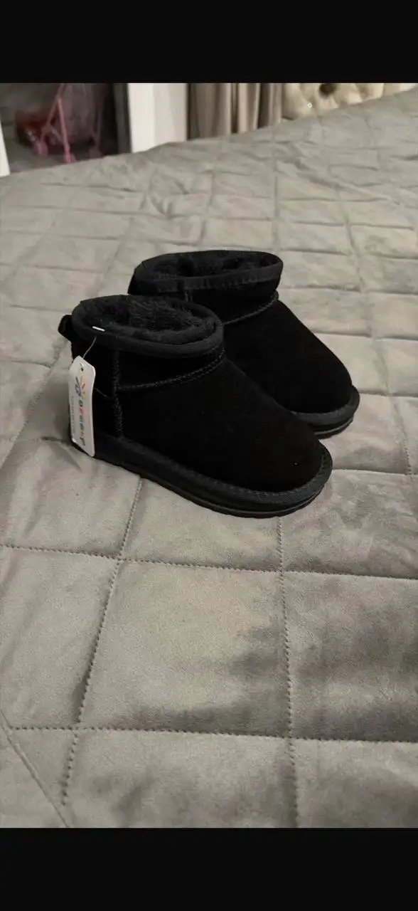 Продам угги 28-й размер - Обувь (Одежда) в Люберцы