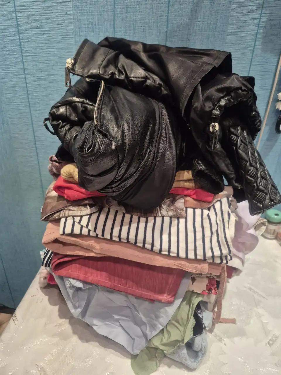 Женская одежда и кожаная куртка размер 44 - Женская одежда (Одежда) в Люберцы