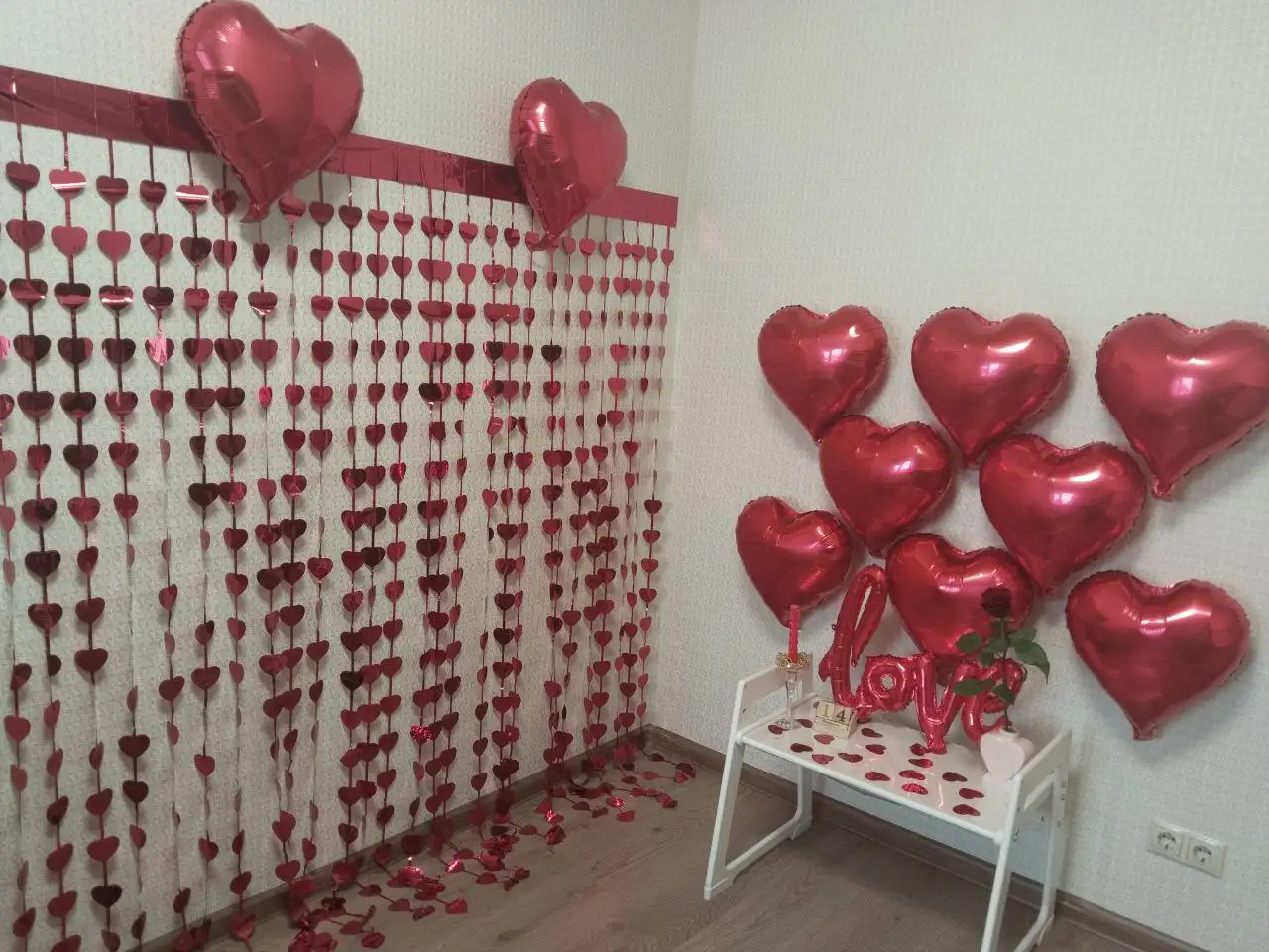 10 сердечек и шторки сердечки для украшения дня рождения - Барахолка в Люберцы
