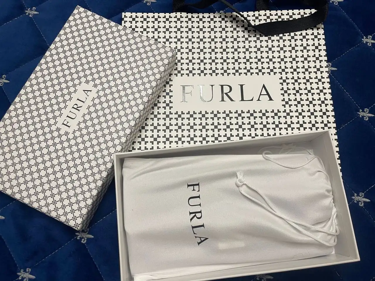 Кошелек Furla в идеальном состоянии - Сумки и аксессуары (Барахолка) в Люберцы