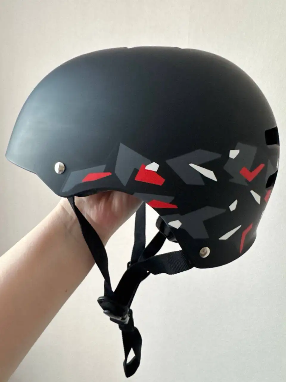 Новый шлем размер S - Шлемы (Барахолка) в Люберцы