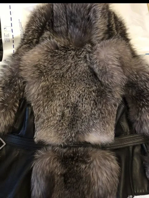 Безрукавка из чернобурки и натуральной кожи с капюшоном - Перчатки в Люберцы