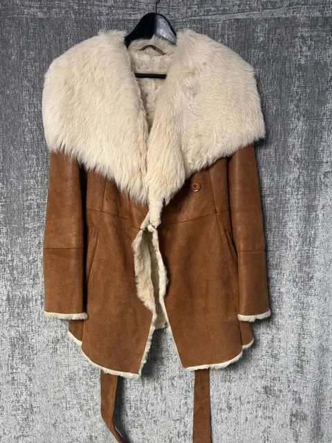 Дубленка в идеальном состоянии - Джемперы в Люберцы