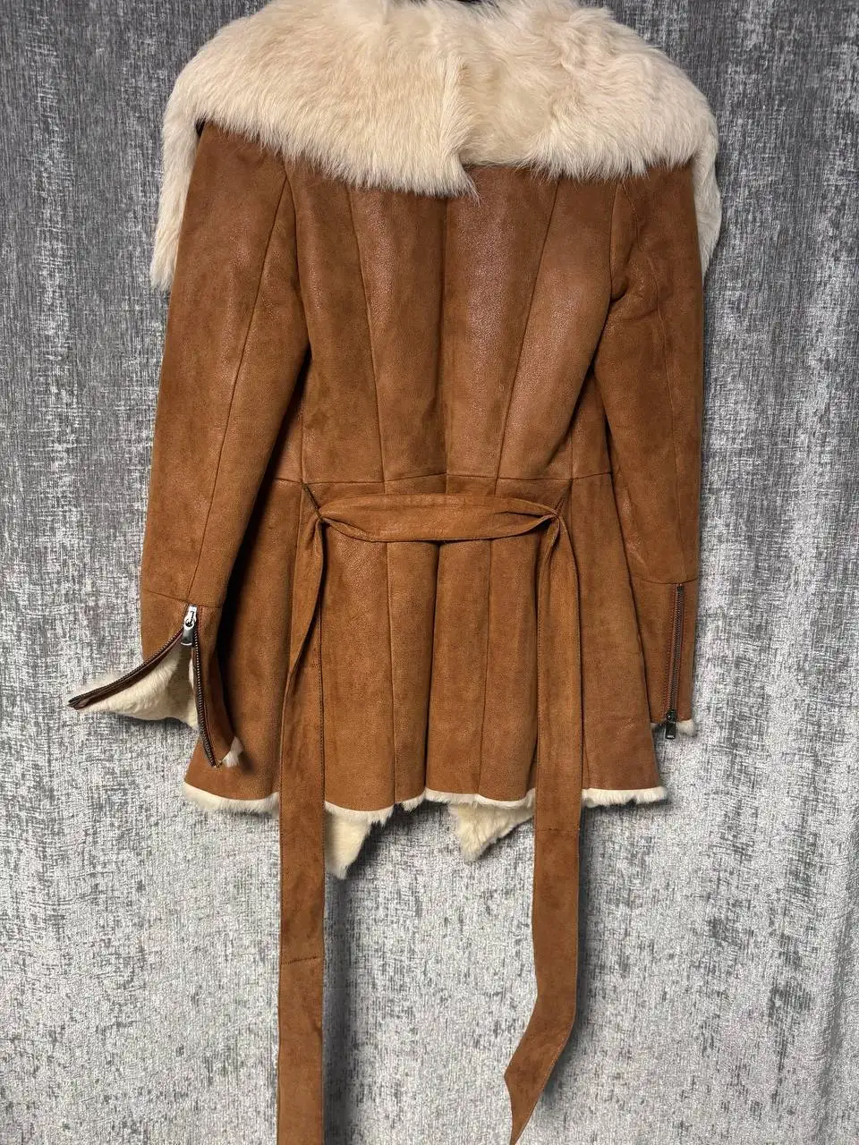 Дубленка в идеальном состоянии - Верхняя одежда (Одежда) в Люберцы