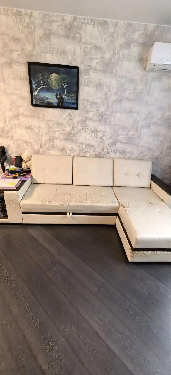 Угловой диван из экокожи с раскладным механизмом - Мебель (Для дома и дачи) в Некрасовка