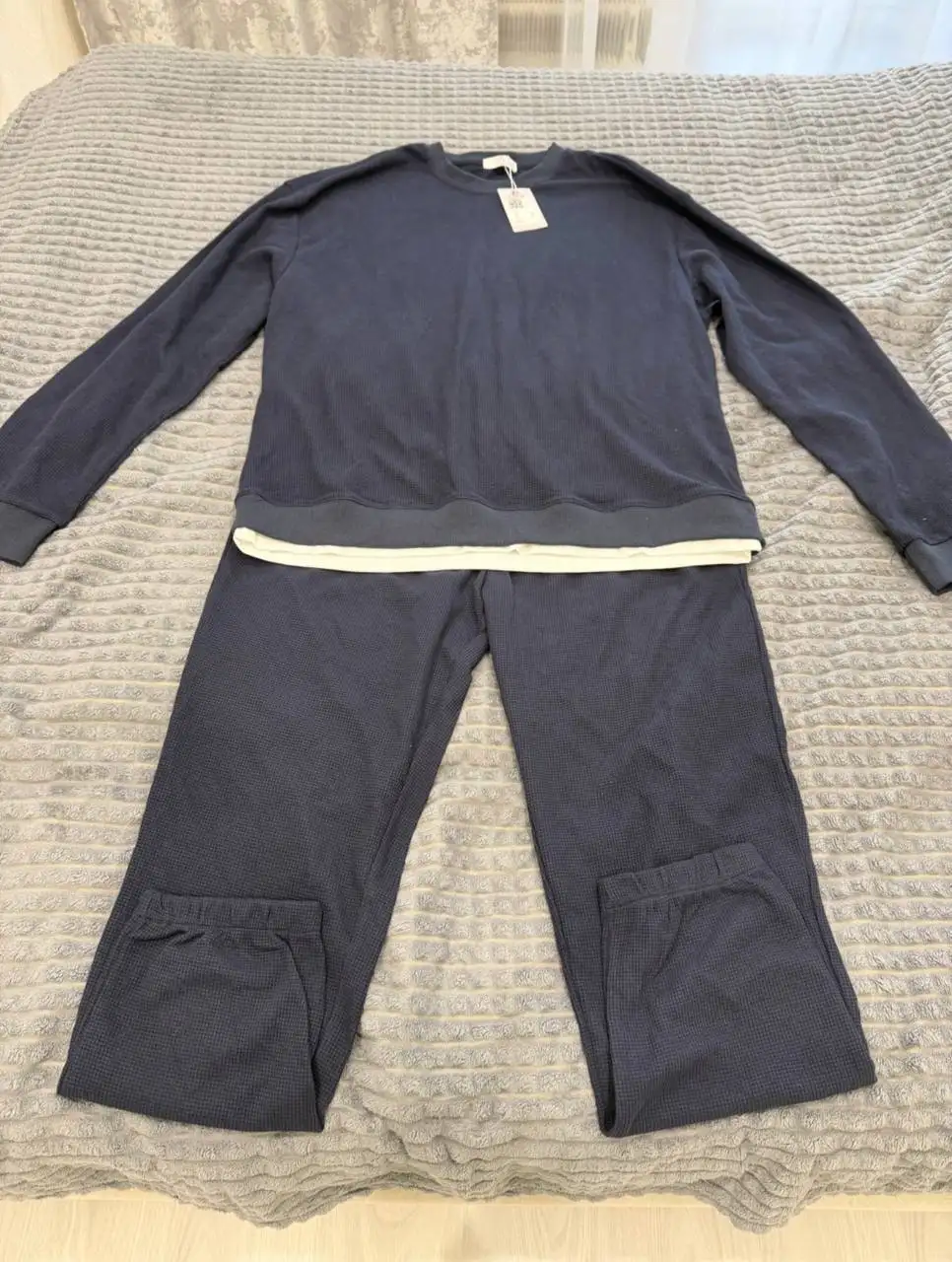 Продажа мужских костюмов черного цвета с начесом - Мужская одежда (Одежда) в Люберцы