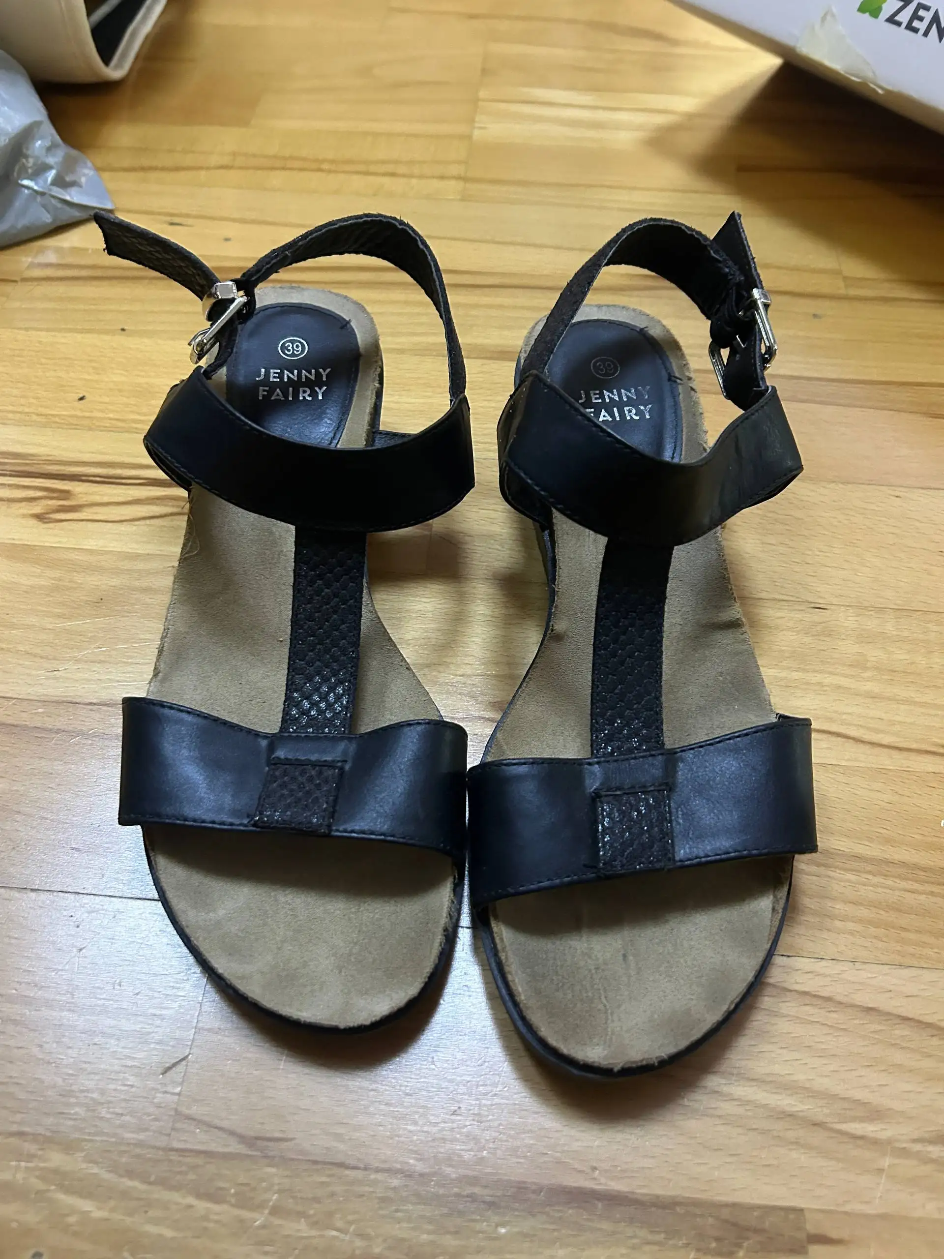 Обувь 39 размер отдам даром - Обувь (Одежда) в Люберцы