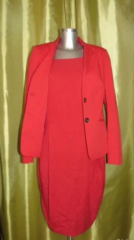 Классический женский комплект платье+жакет бренда Tatuum - Платья вечерние в Москва