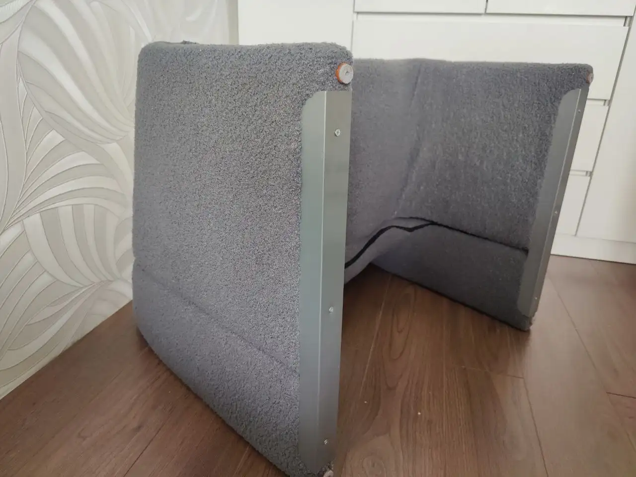 Продам дизайнерское кресло с серыми съёмными чехлами - Мебель (Для дома и дачи) в Люберцы