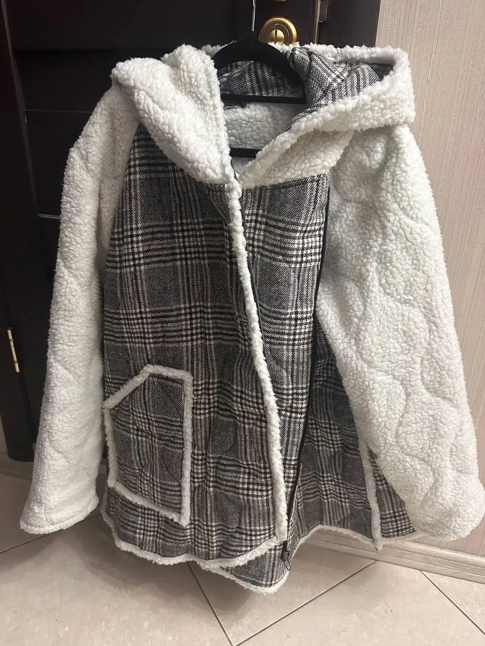 Продажа дизайнерской куртки-шубки оверсайз - Верхняя одежда (Одежда) в Люберцы