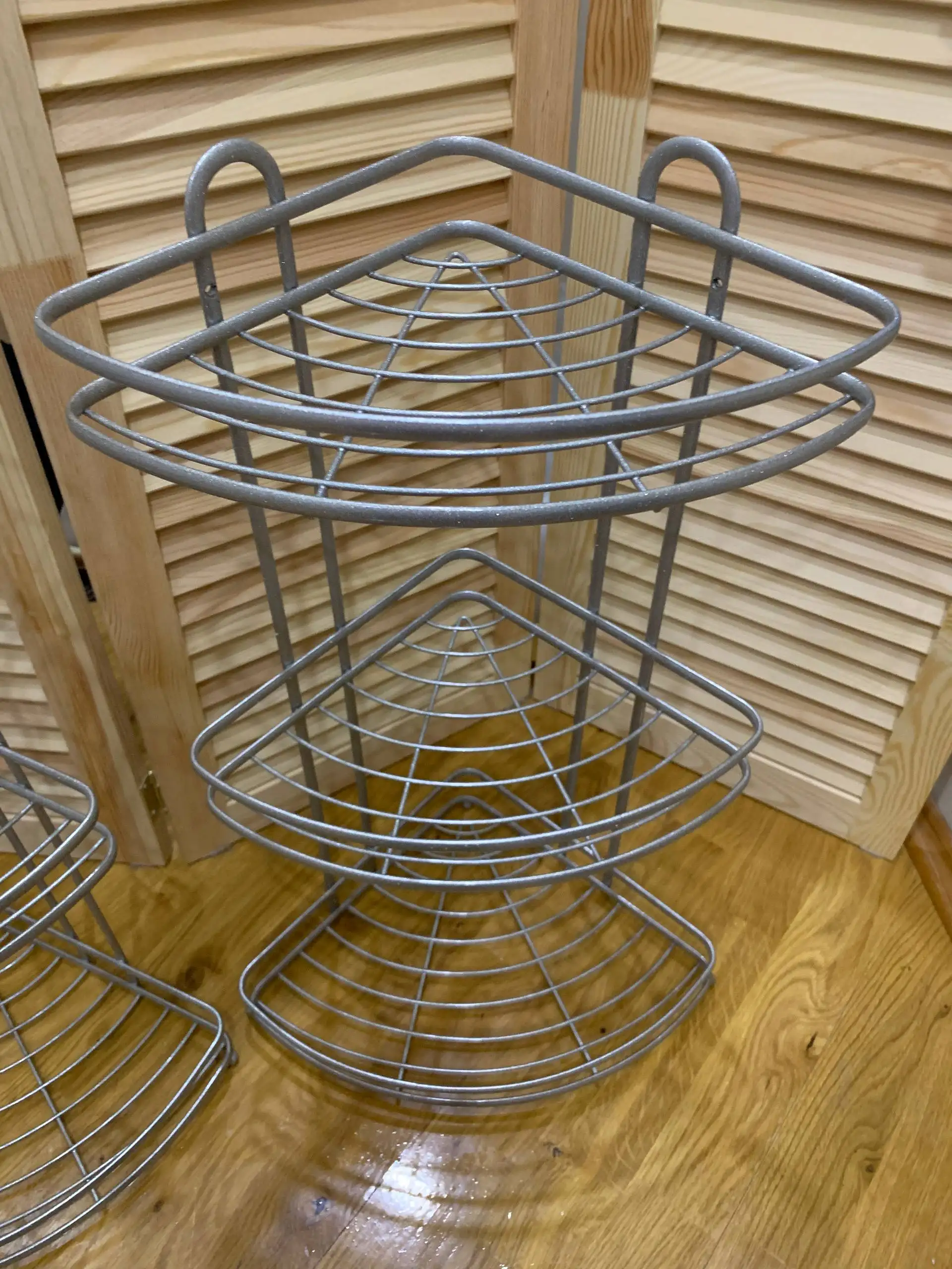 Угловые полки для шампуней в ванну или на дачу - Мебель для ванной (Барахолка) в Люберцы