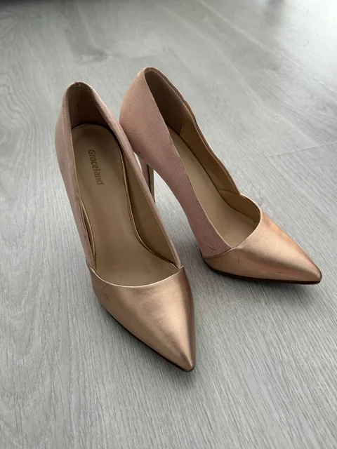 Отдам 36р - Текстиль и швейные принадлежности в Люберцы