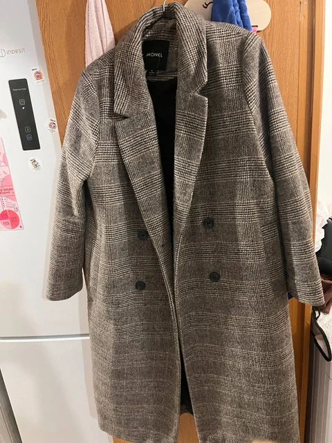 Отдам бесплатно пальто размер М - Сумки и аксессуары в Люберцы