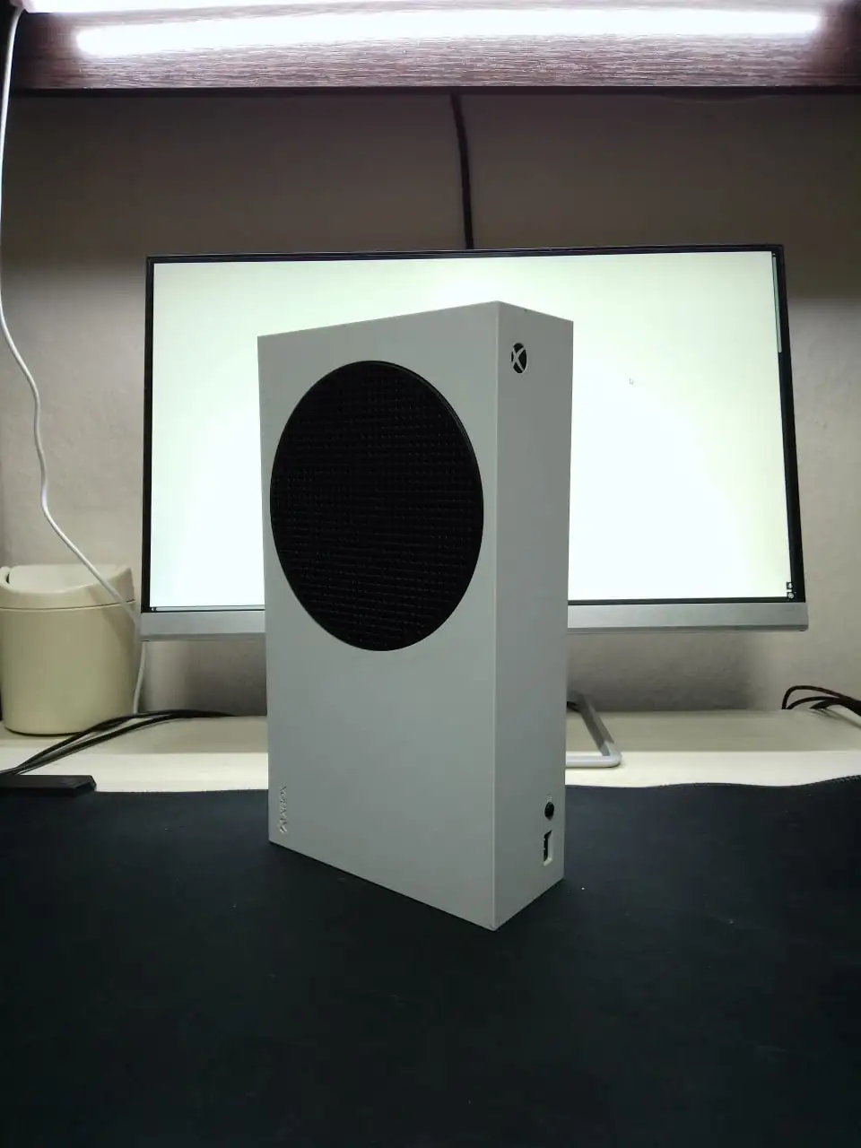 Продажа Xbox Series S с комплектом аксессуаров - Игровые приставки (Электроника) в Люберцы