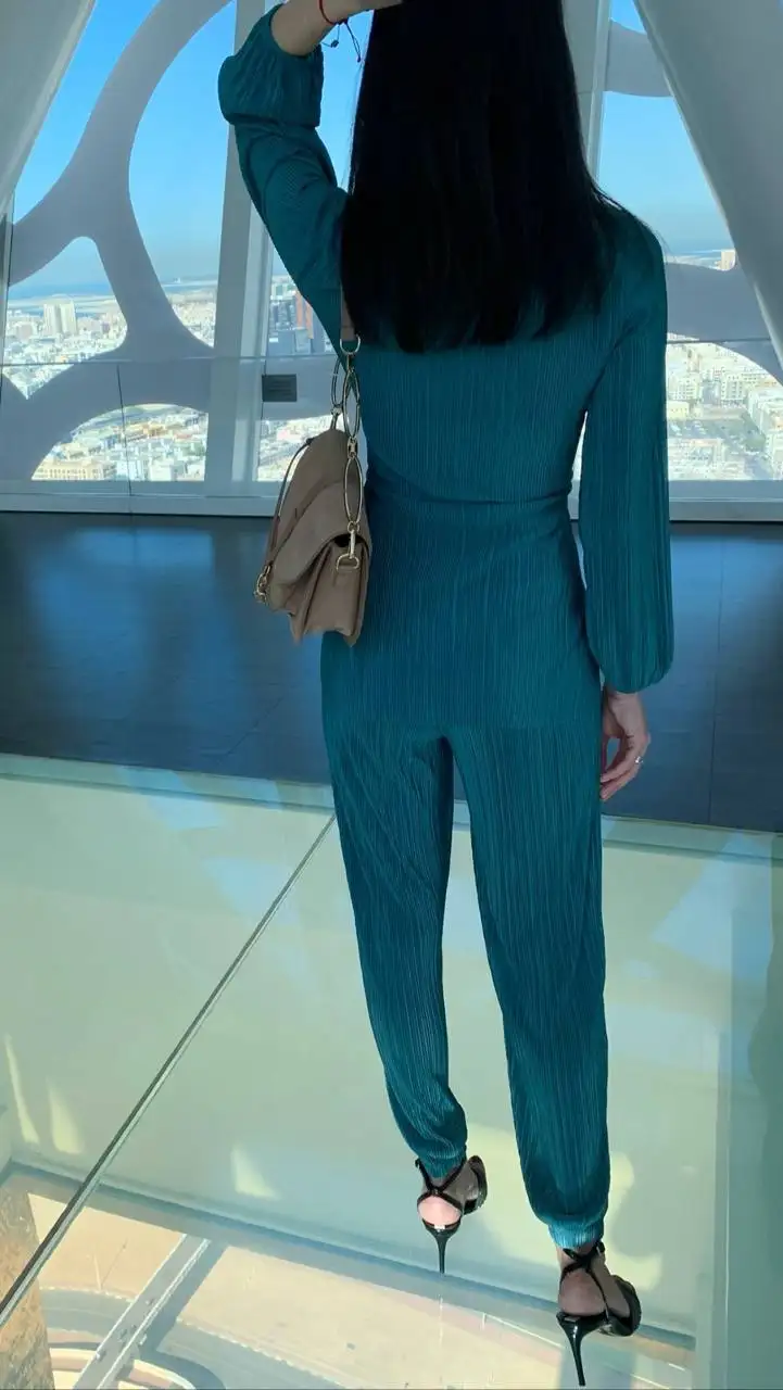 Костюм женский Zara размер S (российский 42) - Женская одежда (Одежда) в Некрасовка