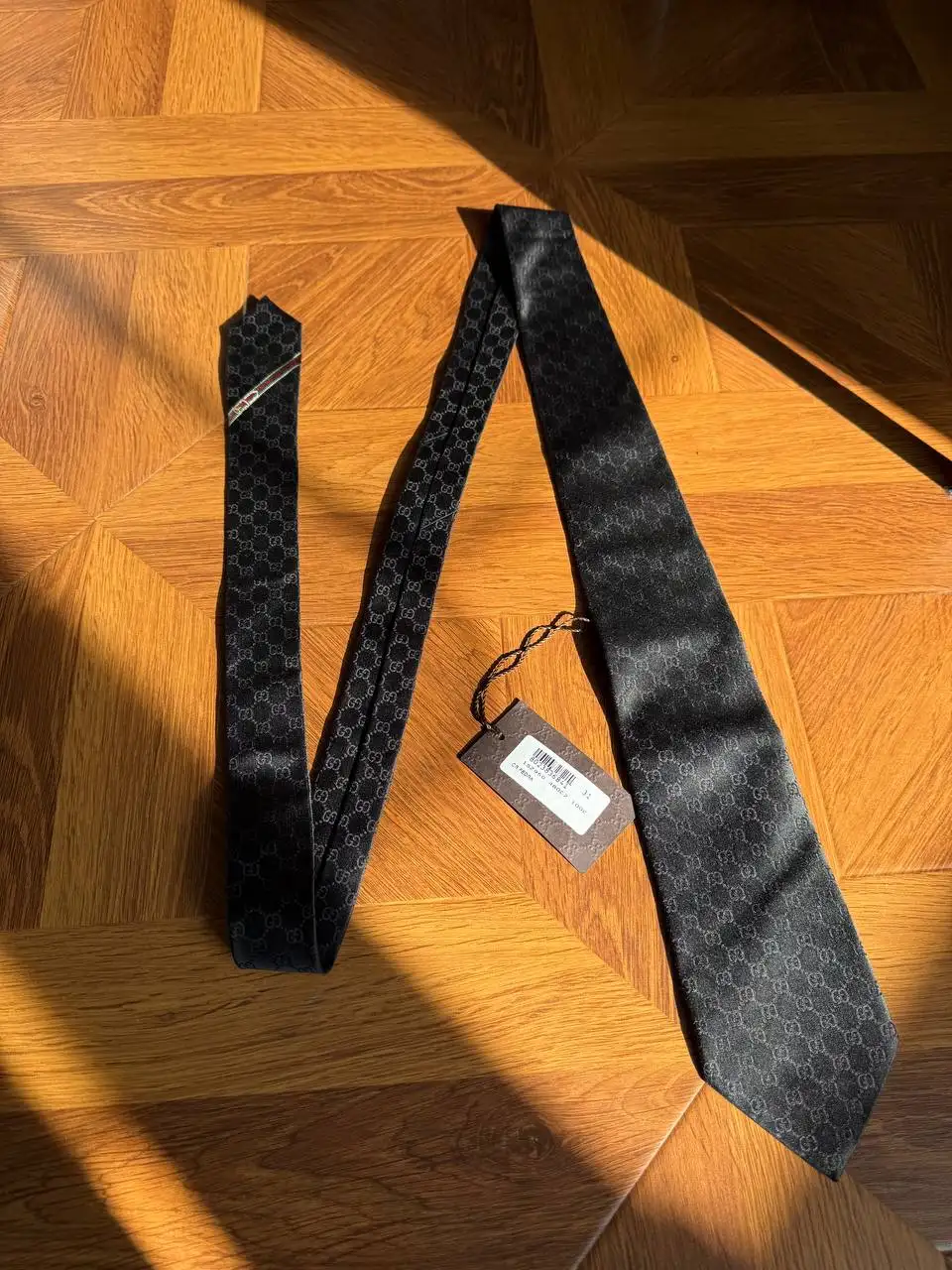 Продается галстук Gucci - Барахолка в Некрасовка