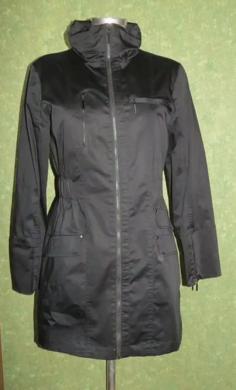 Плащ женский Tatuum б/у - Верхняя одежда (Одежда) в Москва