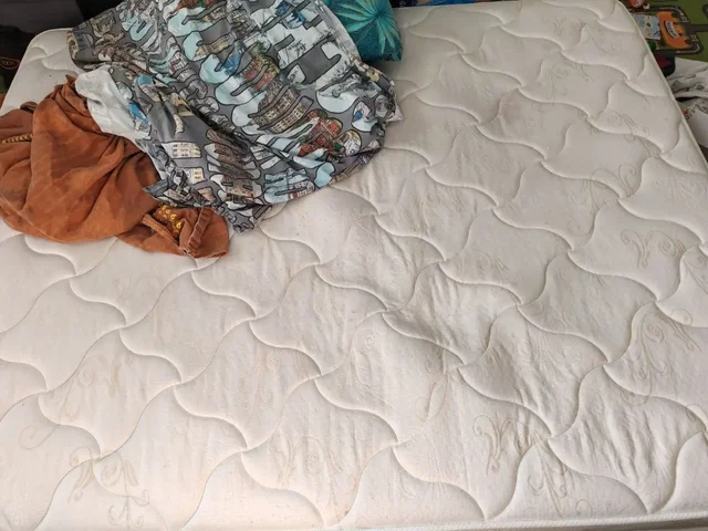 Матрас Аскона 160х200 отдам даром - Ножи и инструменты в Люберцы