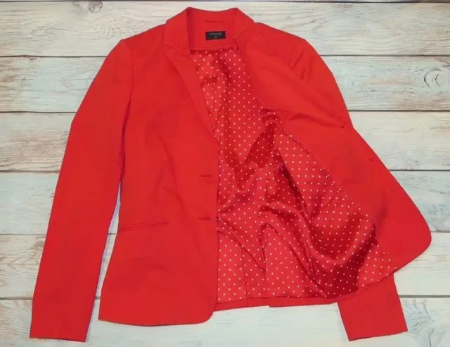 Классический жакет Tatuum красный размер 38 - Пиджаки в Москва